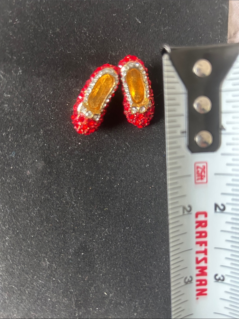 Ruby red pin - Picture 2 of 3